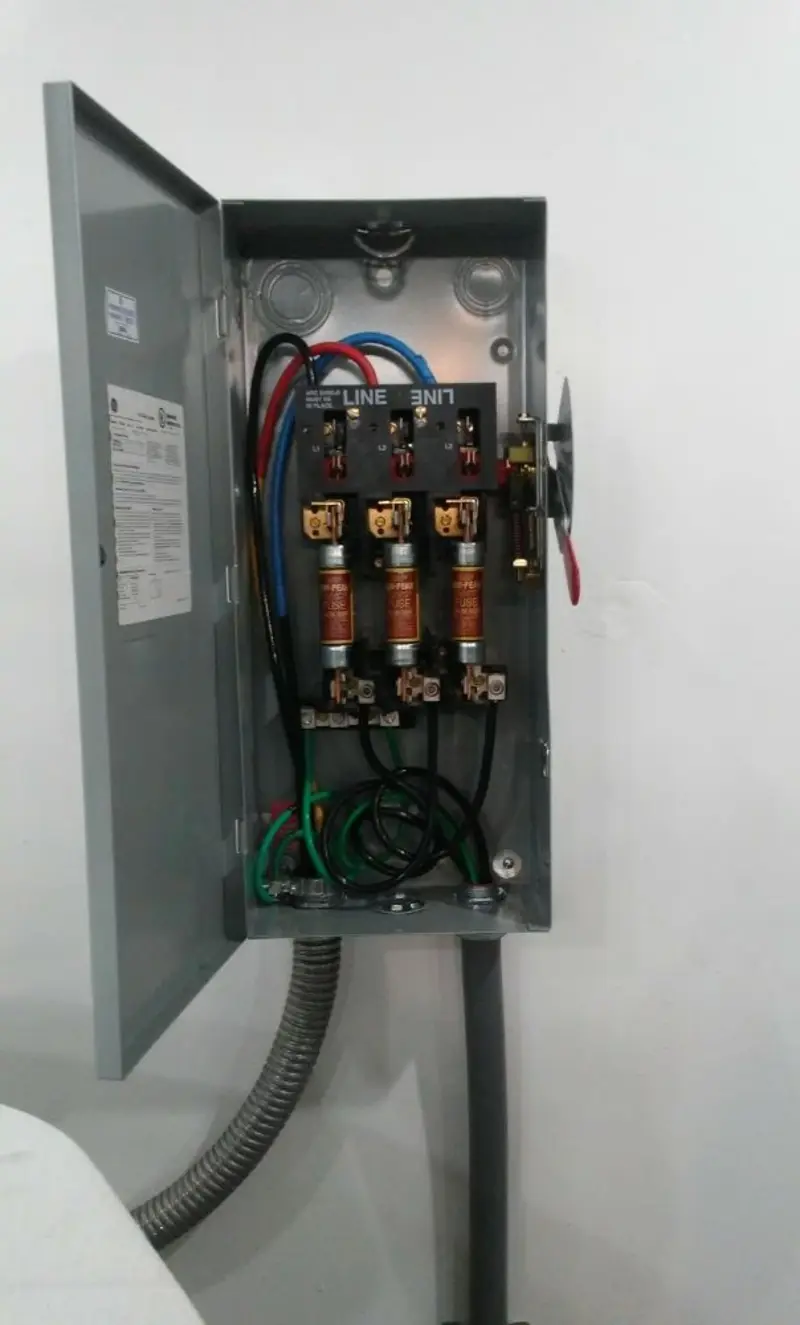 Three-phase disconnect switch installed for Electrical Wiring & Rewiring in Coto de Caza
